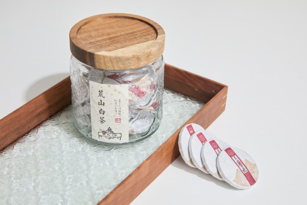荒山老白茶