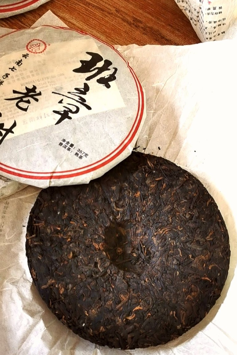普洱茶属于什么茶：一片树叶的传奇，生茶与熟茶的风味与健康价值